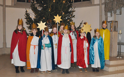 Aussendungsgottesdienst der Sternsinger aus den Innenstadtgemeinden und Sternsinger unterwegs