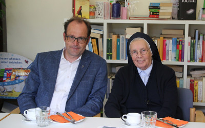 Schwester Bernita aus Tablada, Peru, zu Besuch beim Peru-Kreis